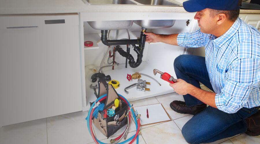 Expert burst pipe repair services in Forsyth, MO